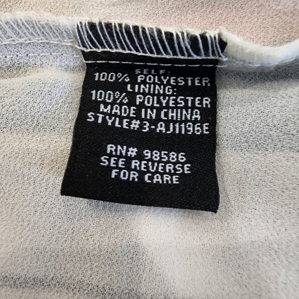 A Set Of 2 Size XL blouses. Mod X And One World - Picture 7 of 13